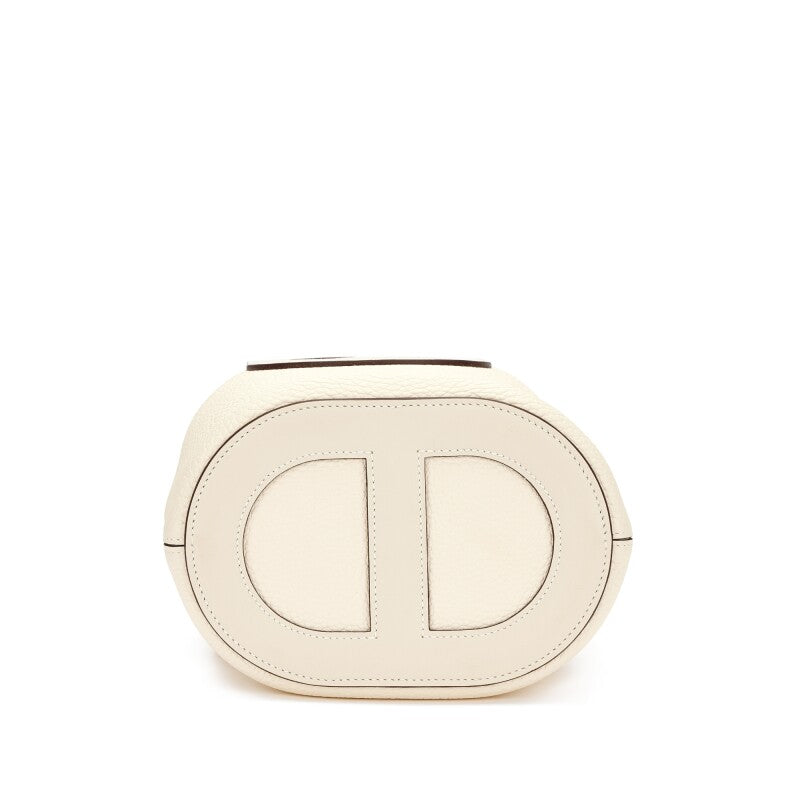 Nata Clemence and Swift In-the-Loop 18 Gold Hardware, 2023